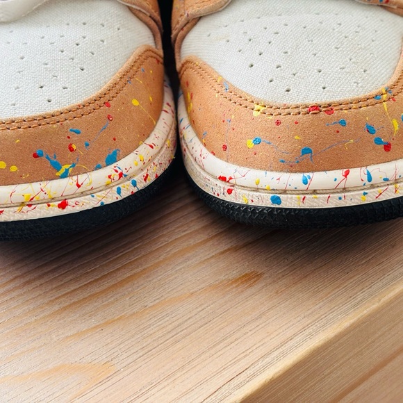 Air Jordan 1 SE Mid Brushstroke Paint Splatter - Picture 9 of 12